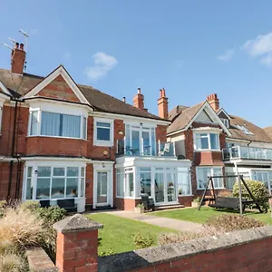 https://crystal-bridlington.yorkshirehotels.net